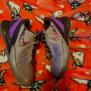 Unisex  Nike kyrie  flytrap shoe